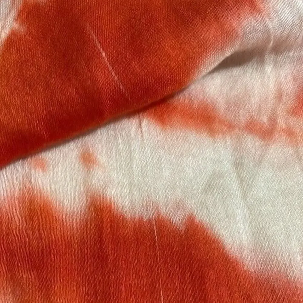 Unknown orange white